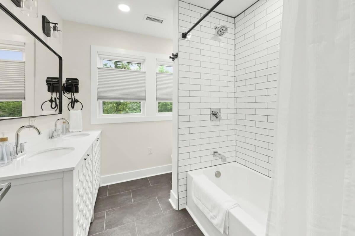 Bungalow On Main - Near Ark Williamstown Ngoại thất bức ảnh